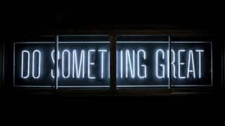 do something great neon text